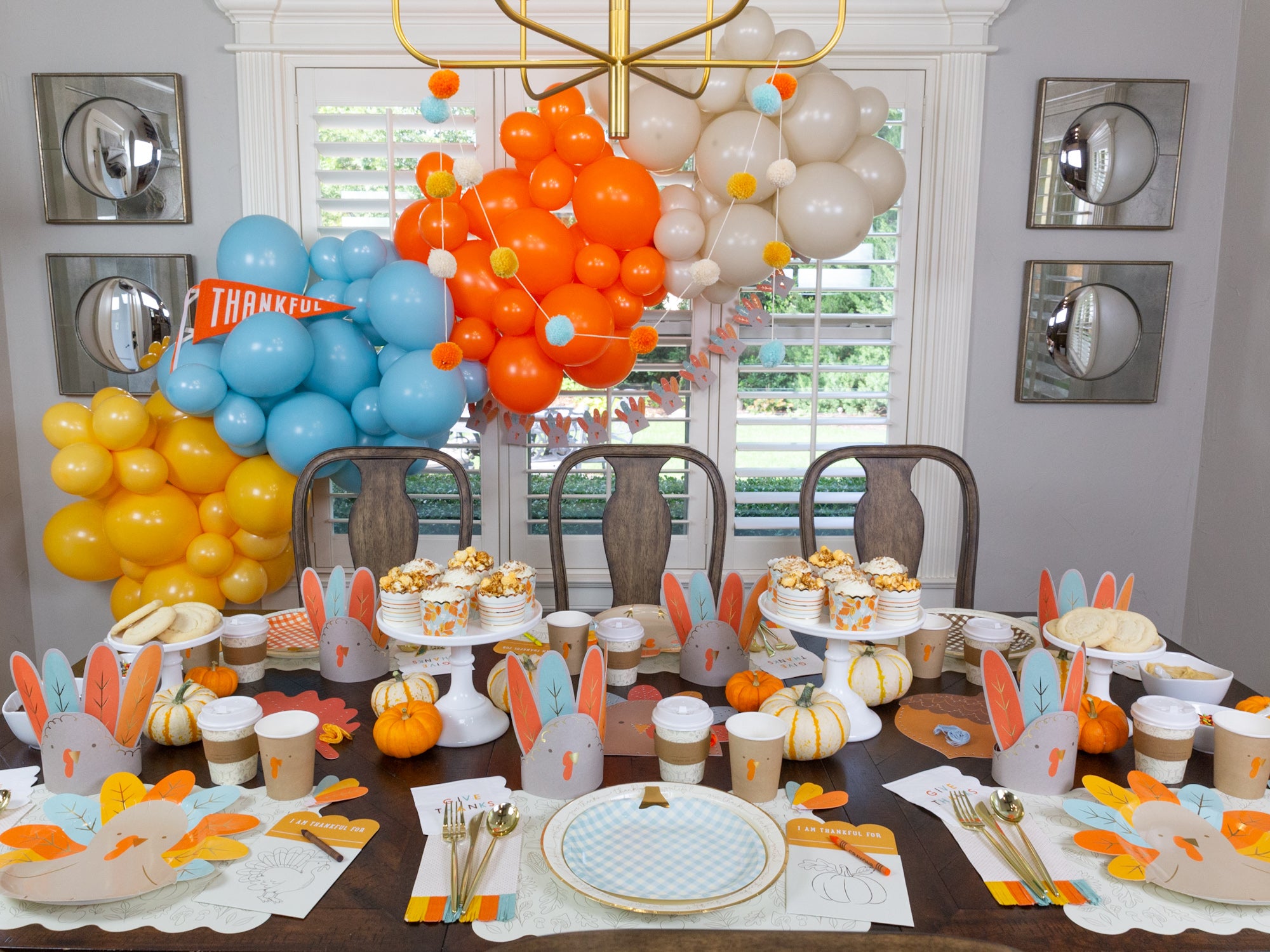 6 Simple Steps for Planning a Fun Thanksgiving Table for Kids | The Party Darling