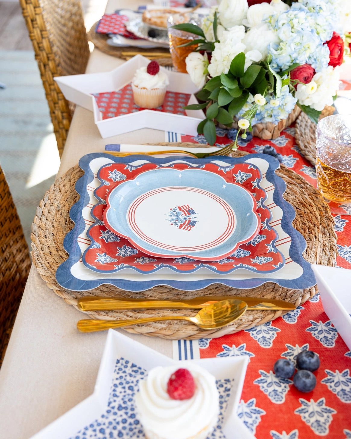 American Party Table Setting