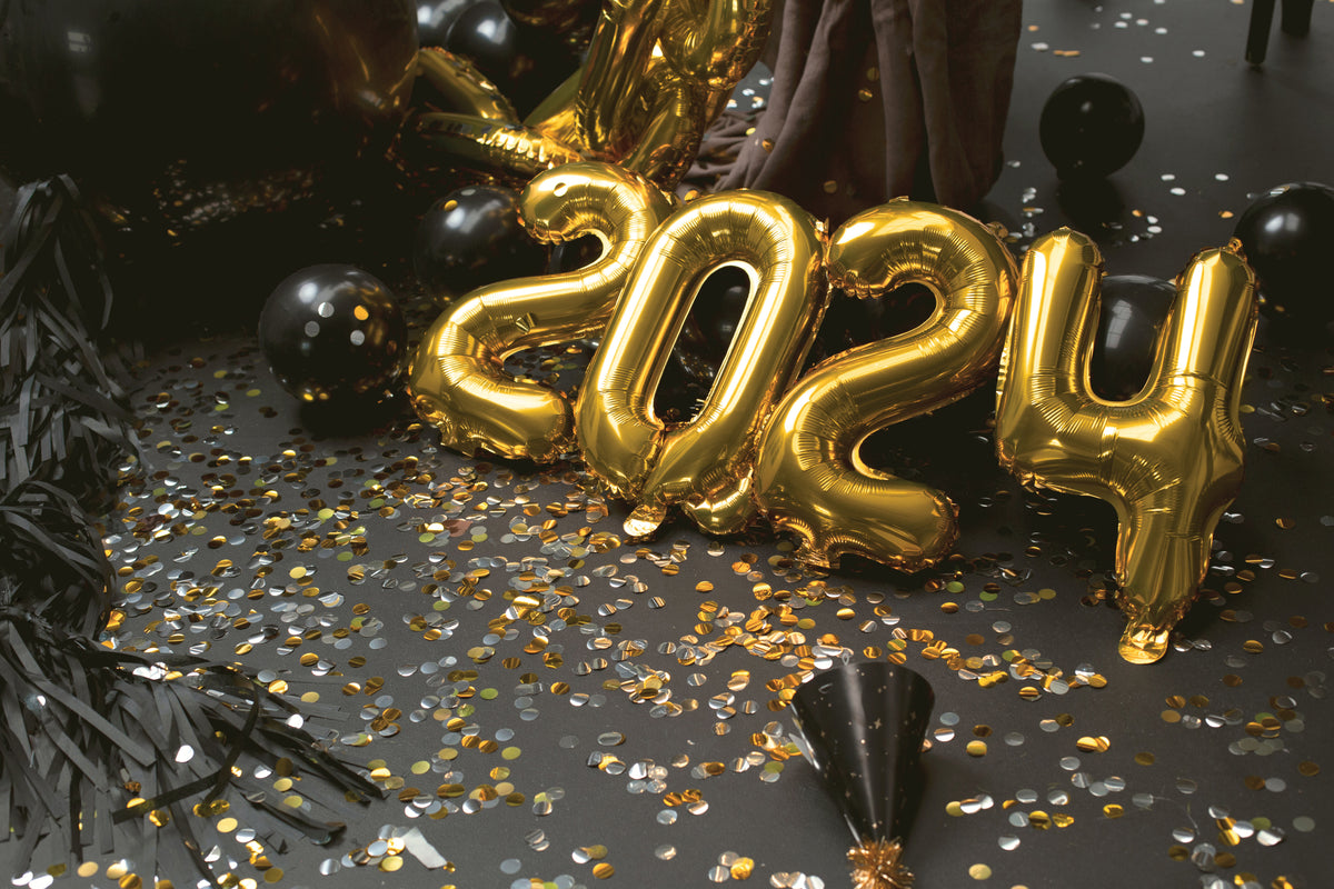 2023 New Year's Eve Decor | The Party Darling