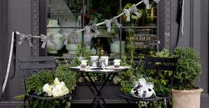 Adhesive bow cup décor for celebrations