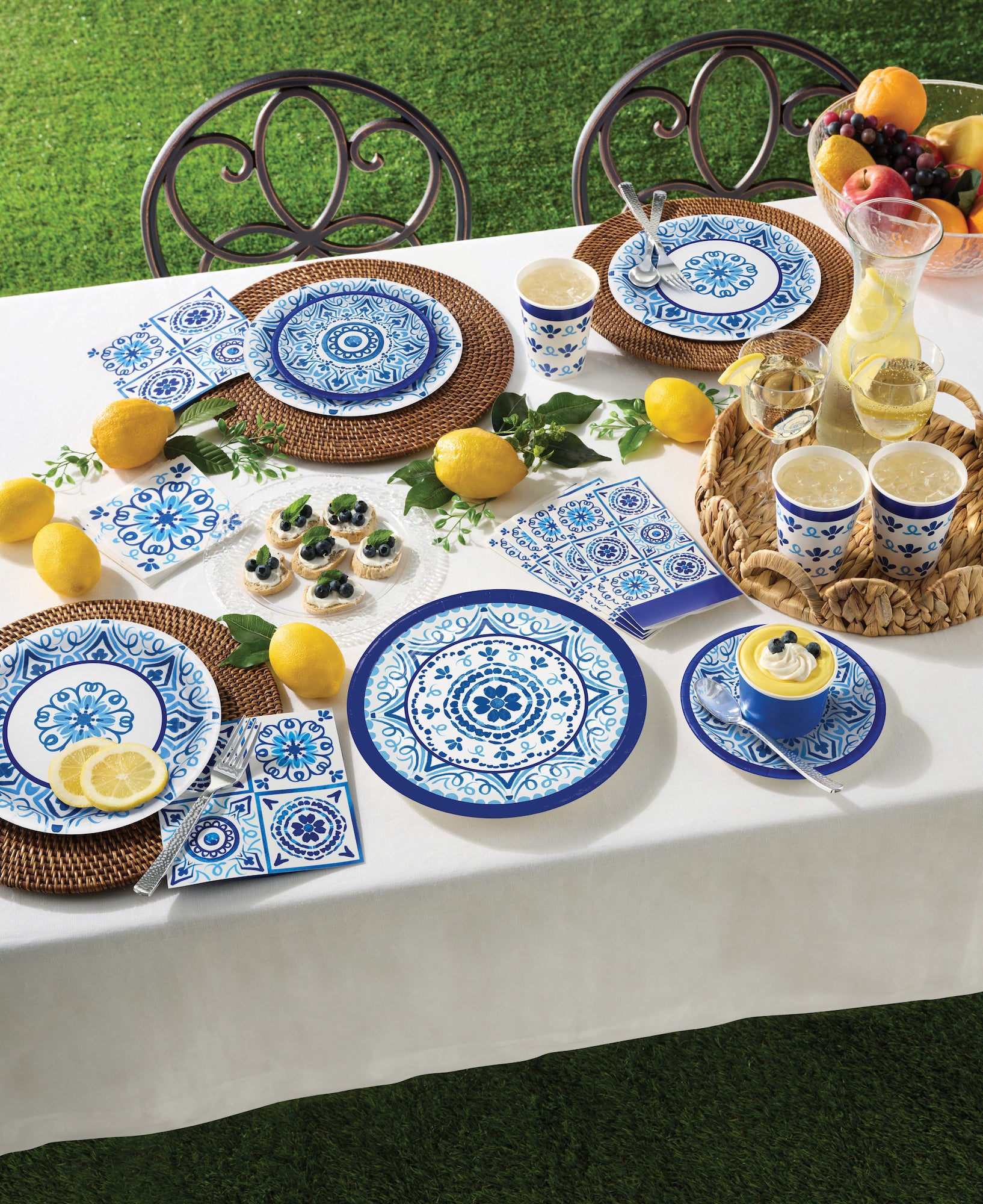 Blue Mediterranean Tile Lunch Plates 8ct