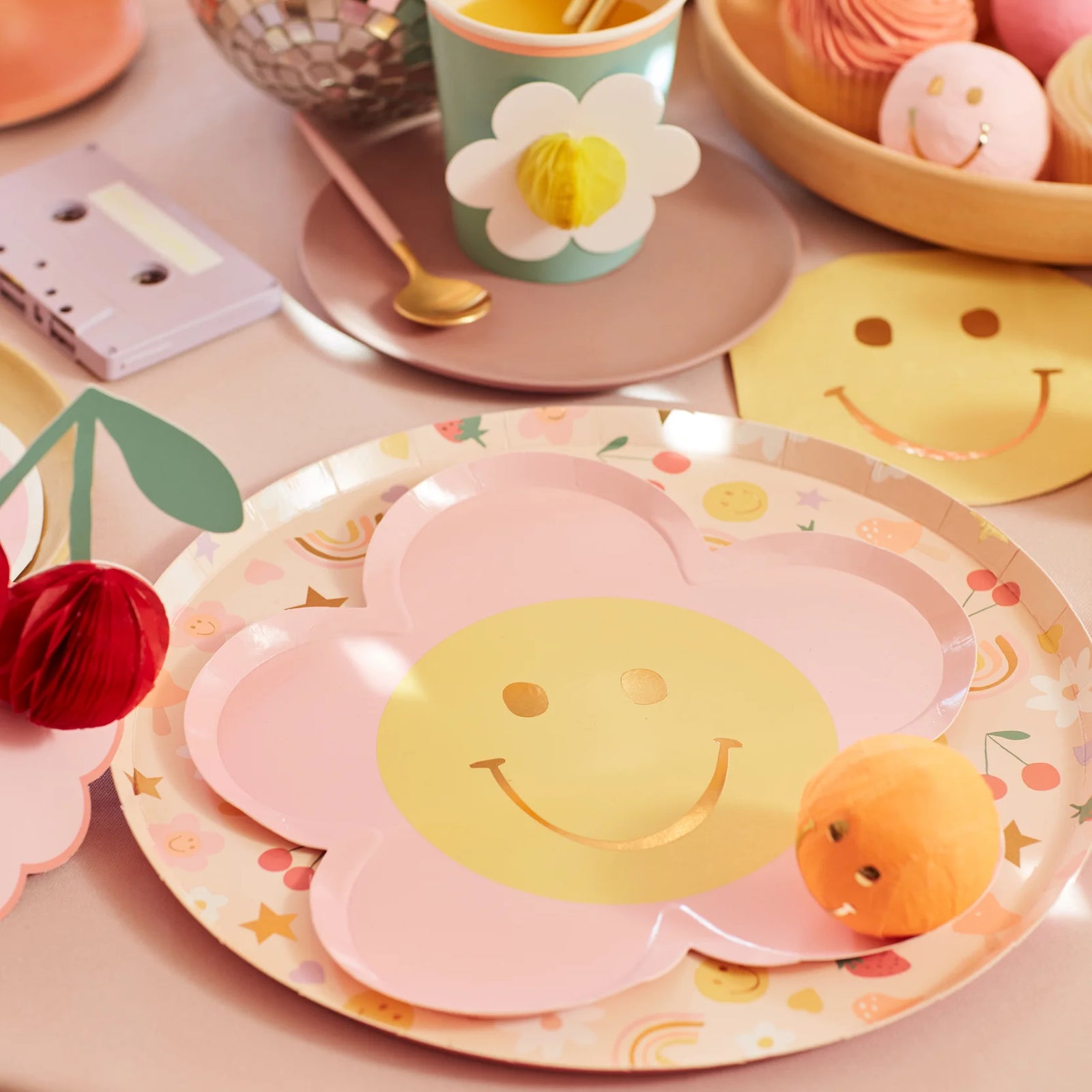 Happy Face Flower Dessert Plates 8ct | The Party Darling
