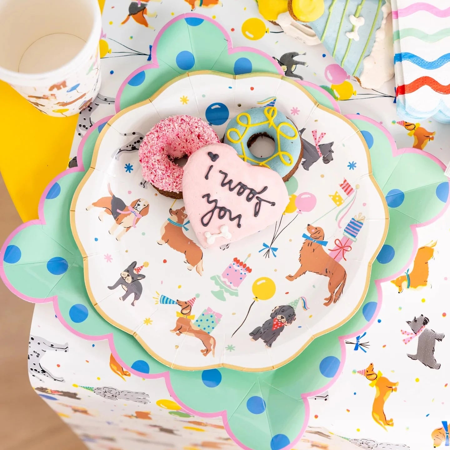 dog birthday party decorations | The Party Darling