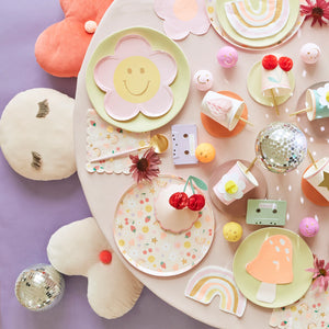 Happy Face Spring Tableware