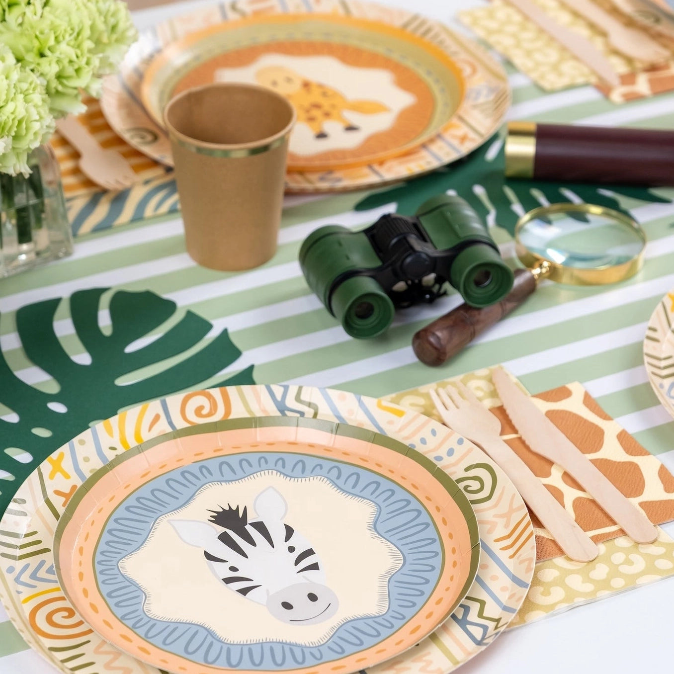 Safari-themed paper hand towels for parties