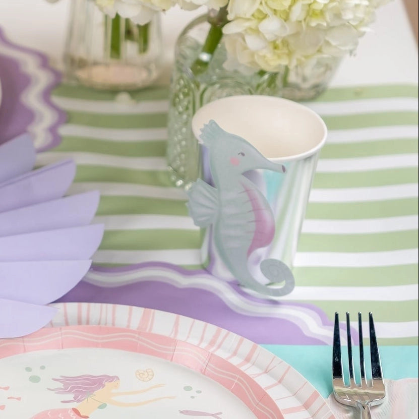 Ocean-themed decorative seahorse sticker