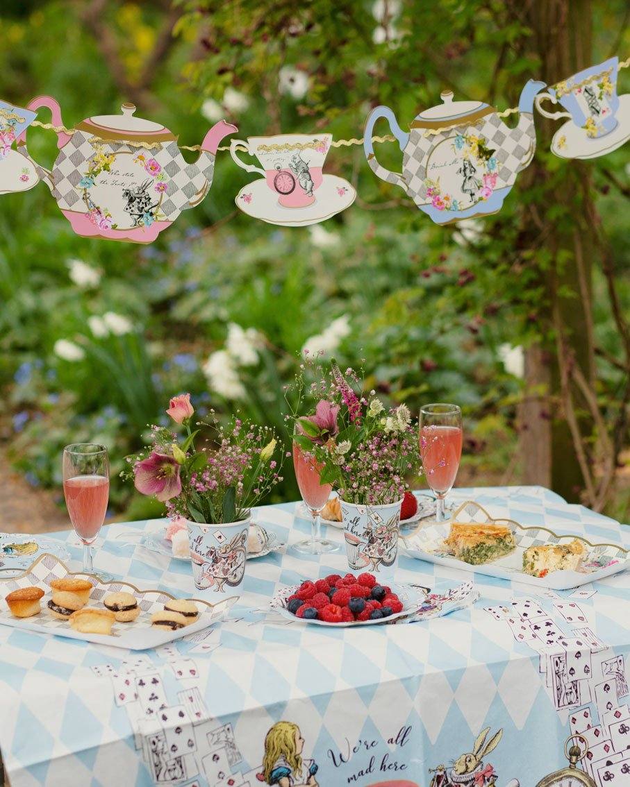 Alice in Wonderland Paper Cups 8ct - The Party Darling