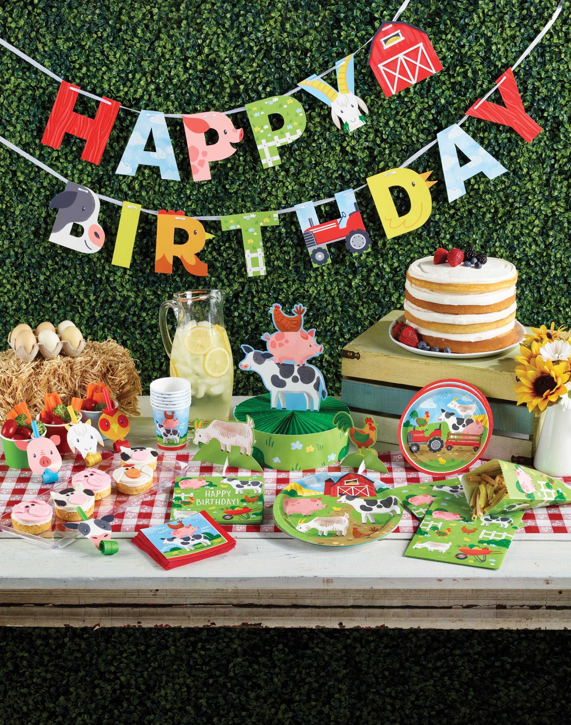 Farm Animals Dessert Plates 8ct | The Party Darling