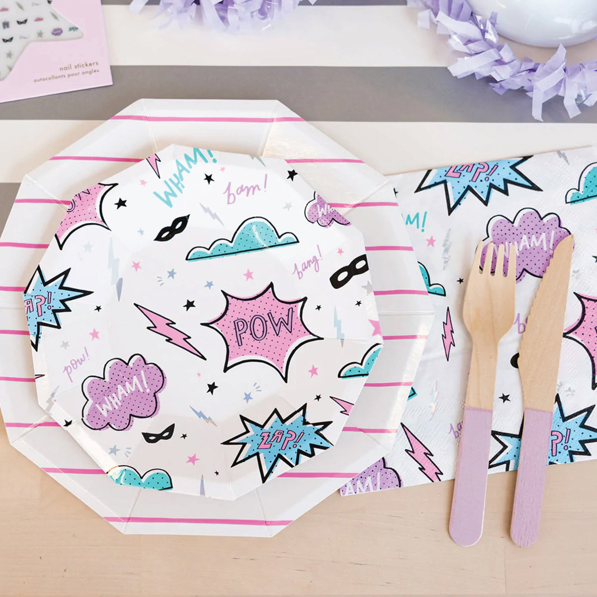 Girl Power Lunch Napkins 16ct Place Setting