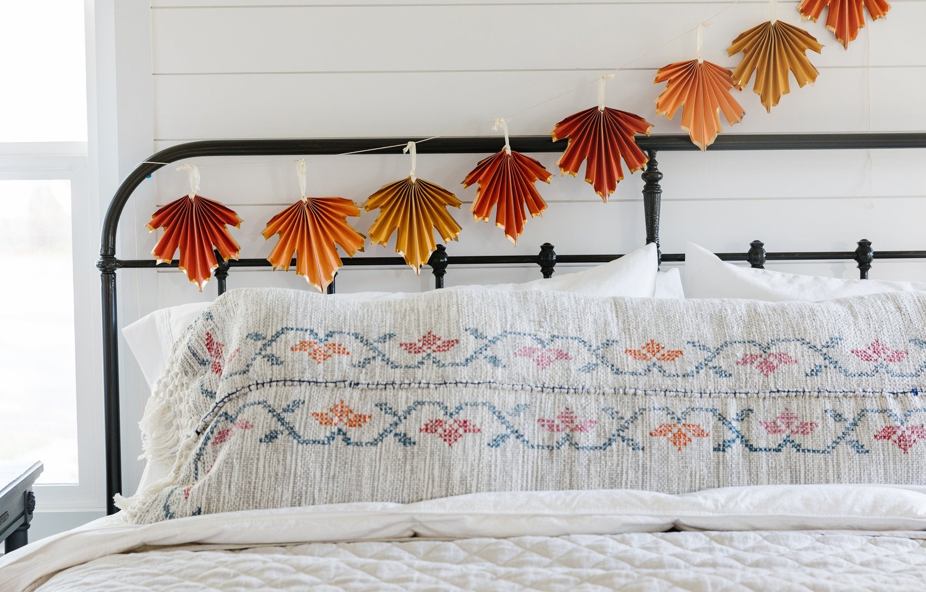 Harvest Leaf Fan Banner Decor