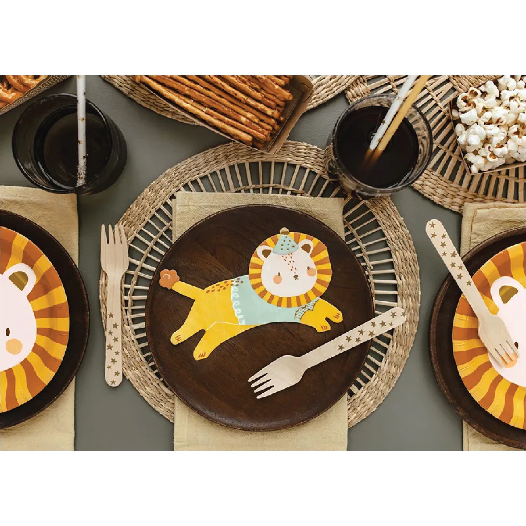 Leo the Lion Dessert Napkins 20ct Place Setting