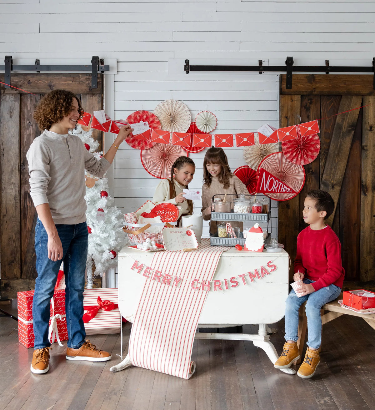 Christmas Advent Calendar Envelope Banner | The Party Darling