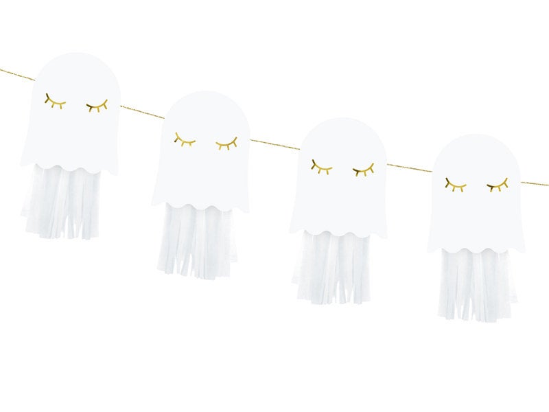 White Ghost Tassel Garland | The Party Darling