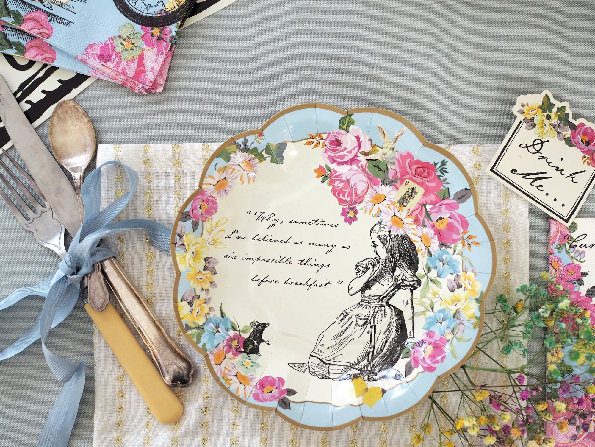 Assorted Alice in Wonderland Dessert Plates 12ct | The Party Darling