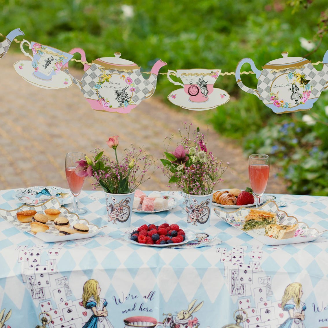 Alice in Wonderland Paper Table Cover - The Party Darling