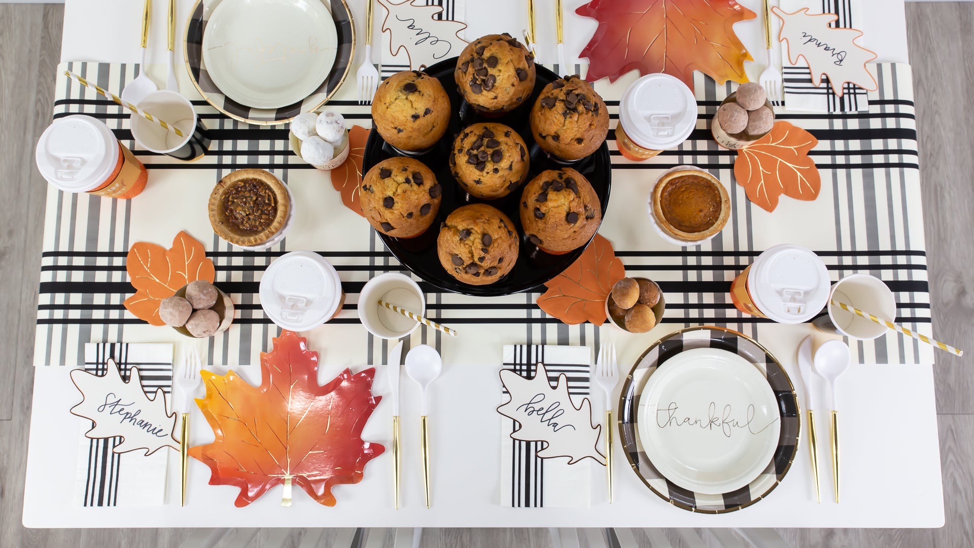 Stunning Gingham Fall Farmhouse Decorating Ideas for Brunch | The Party Darling