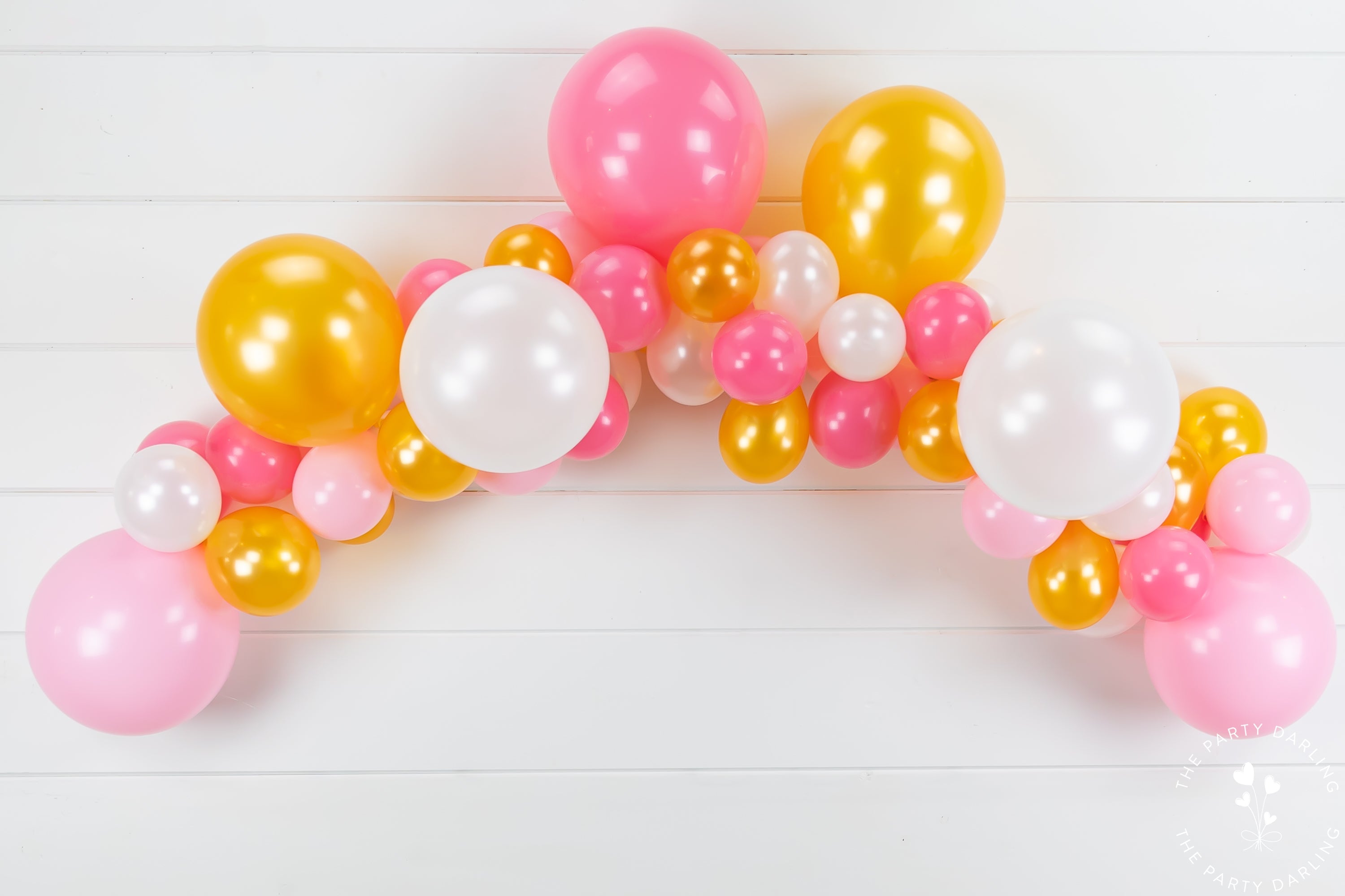 How to Make a Simple Balloon Garland