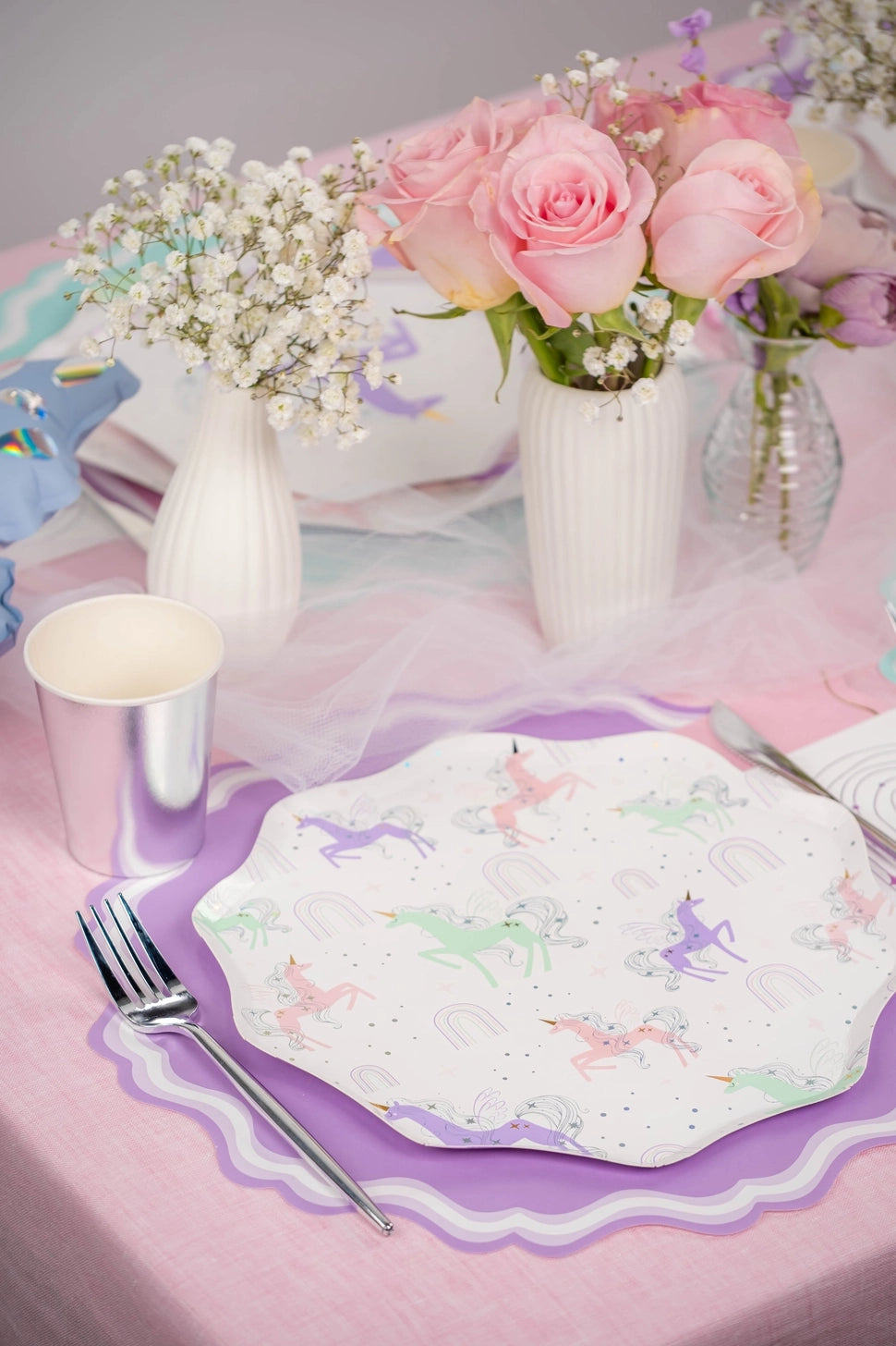 Table setting with pastel unicorn lunch plate