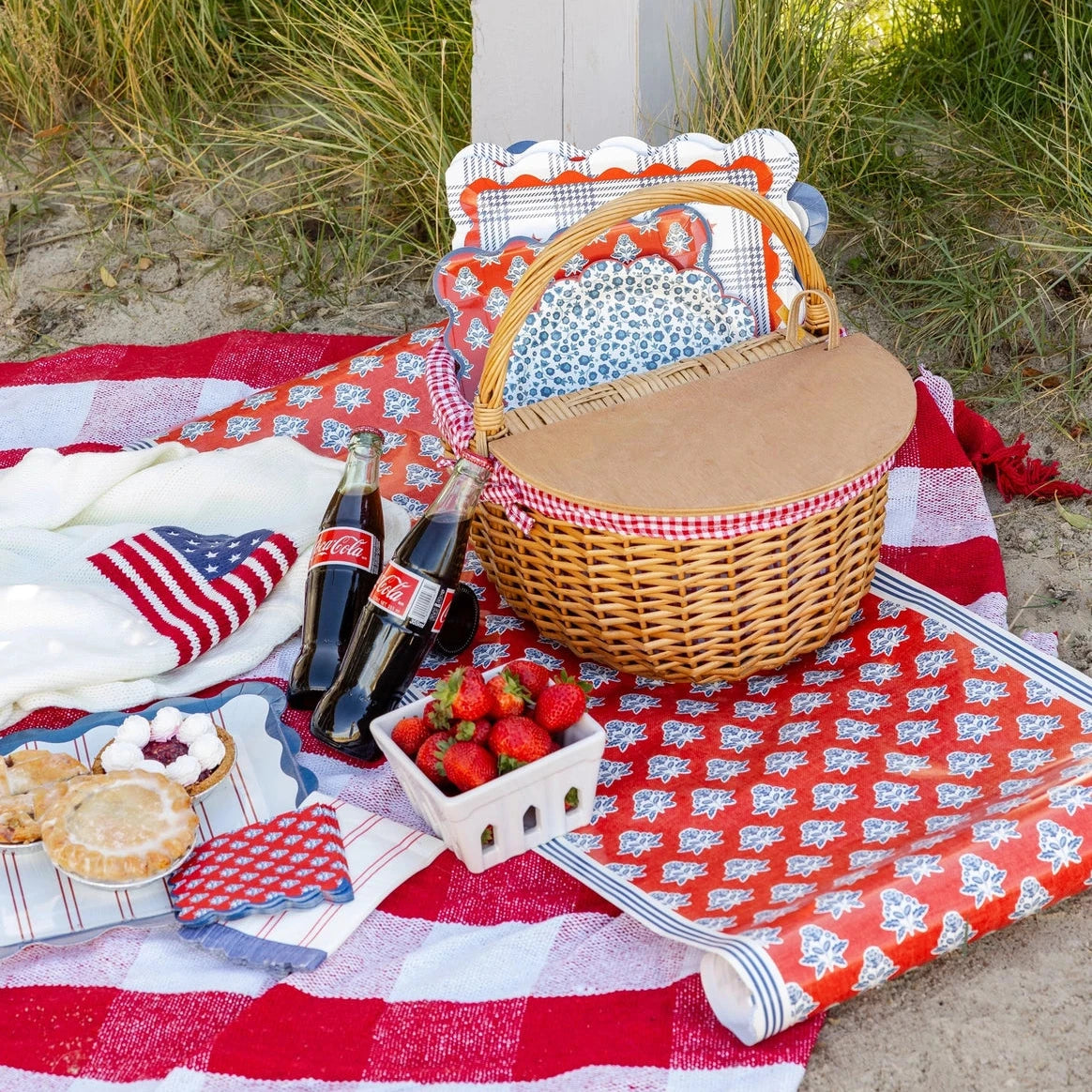 American style table runner for picnic table decor