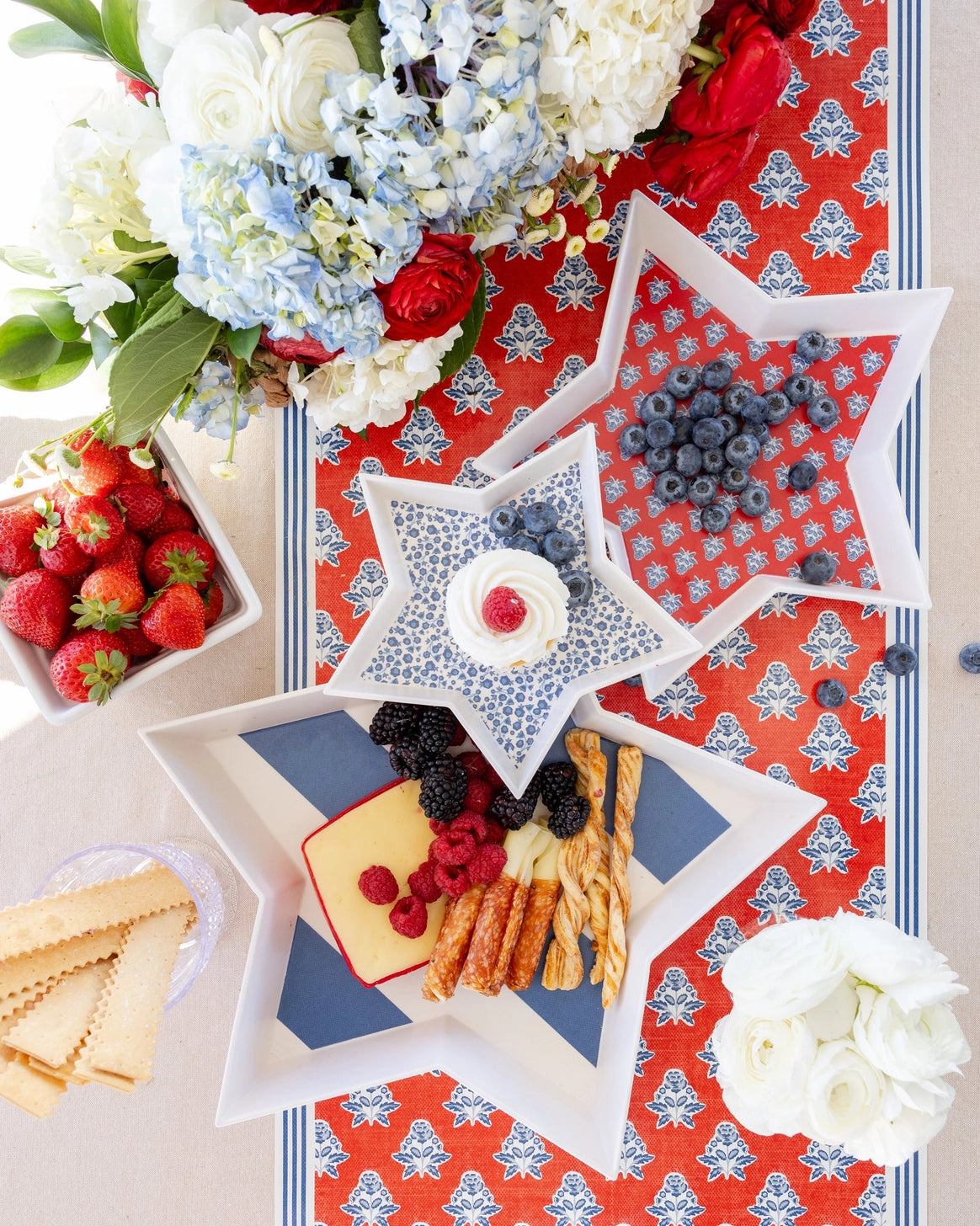 Americana Bamboo Stackable Star Trays for party foods