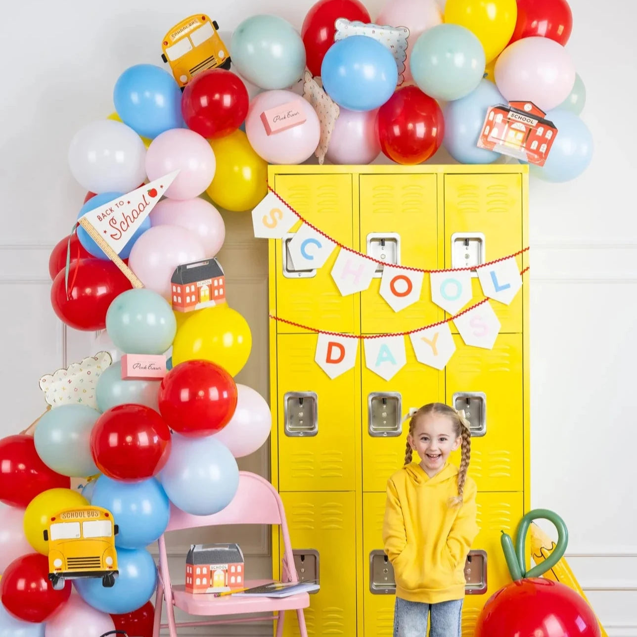 School Bus Shaped Lunch Plates 8ct