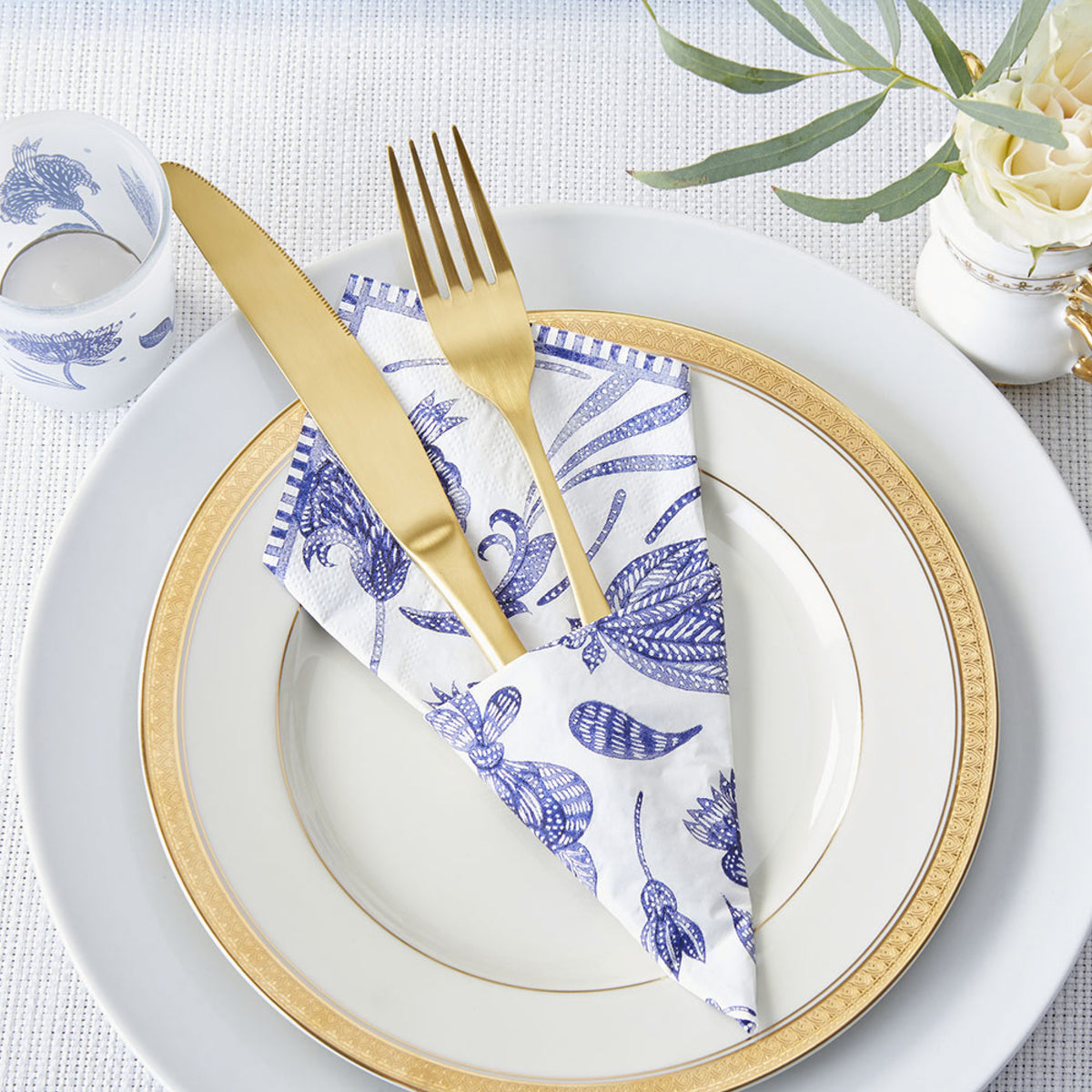 Blue Willow Lunch Napkins 30ct Table Setting