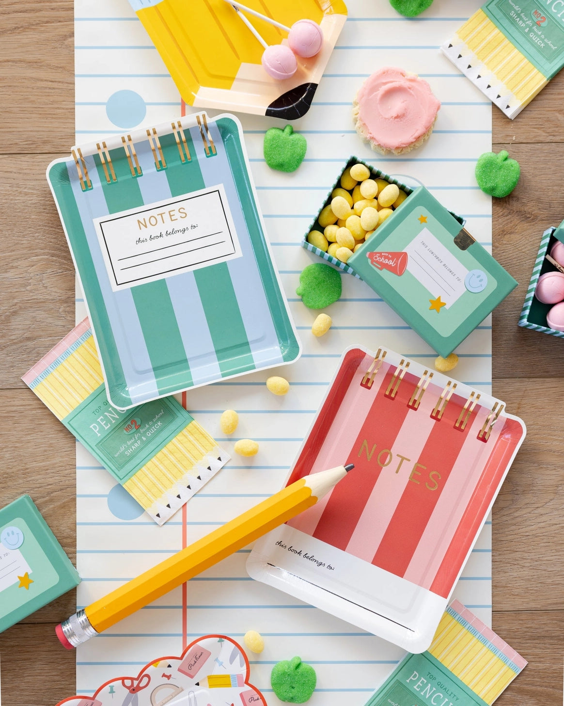 Back to school paper plates shaped like spiral notebooks
