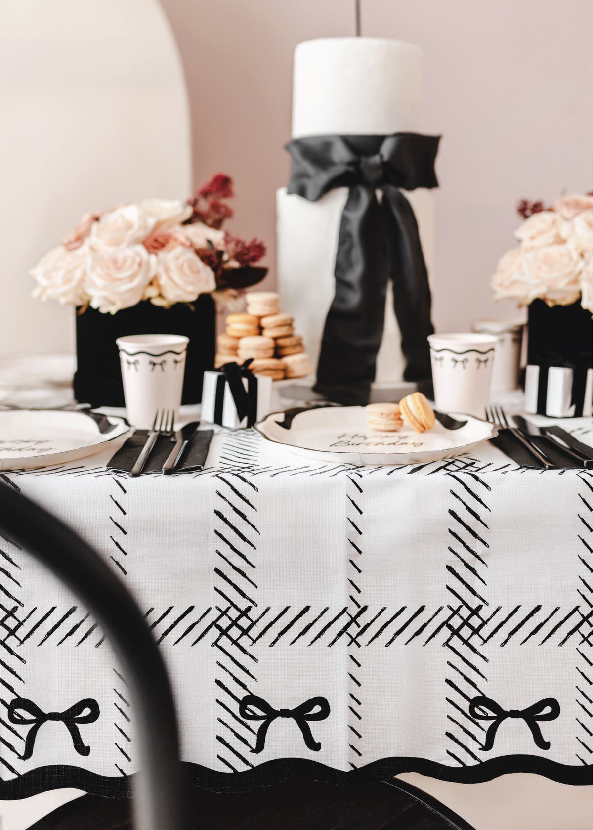 thumbnail image 2 of 4 Pieces Pink Bow Tablecloths Theme Tablecover For Birthday Party, Girl... 2 of 10