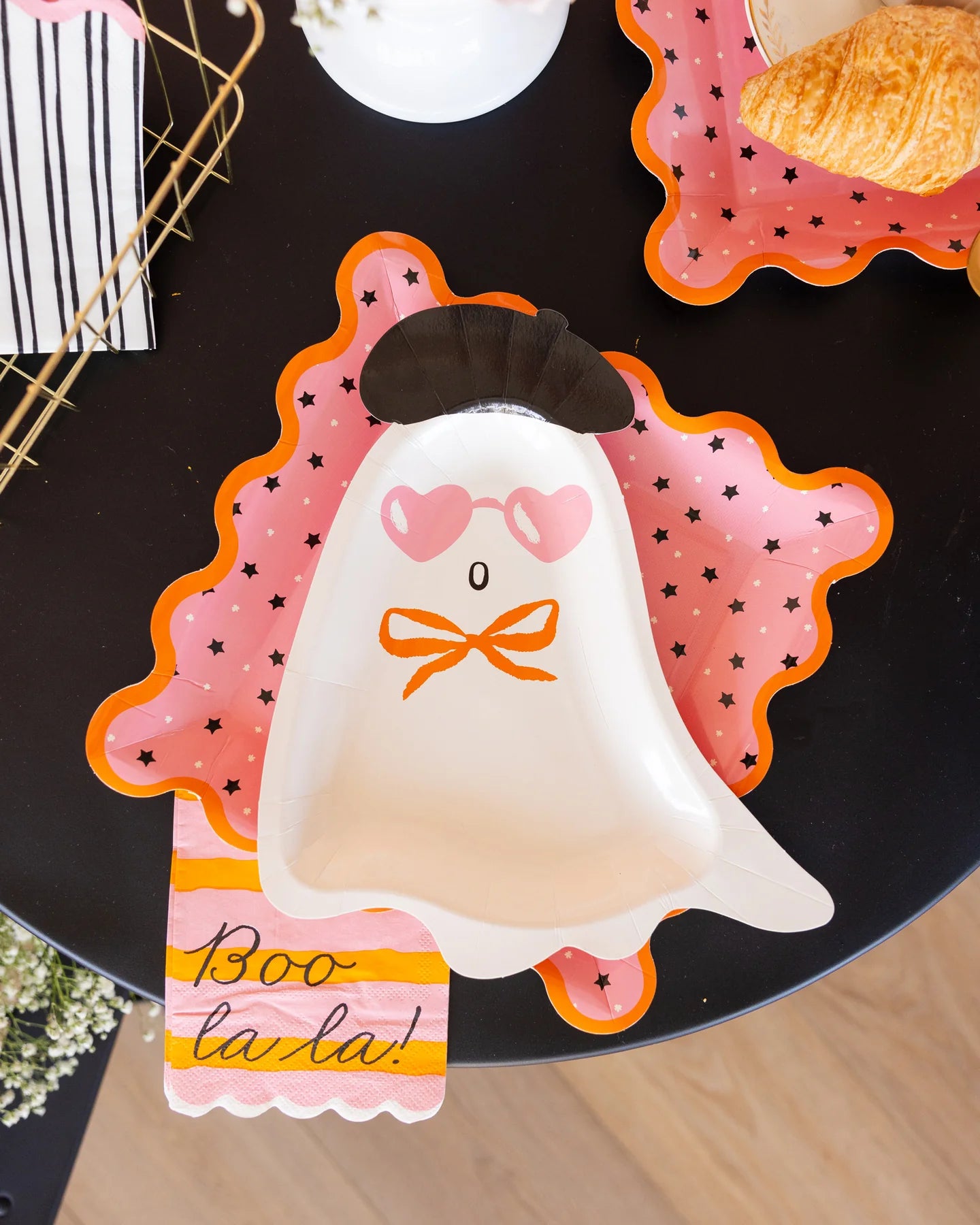 Boo La La Ghost Paper Plates 8ct | The Party Darling