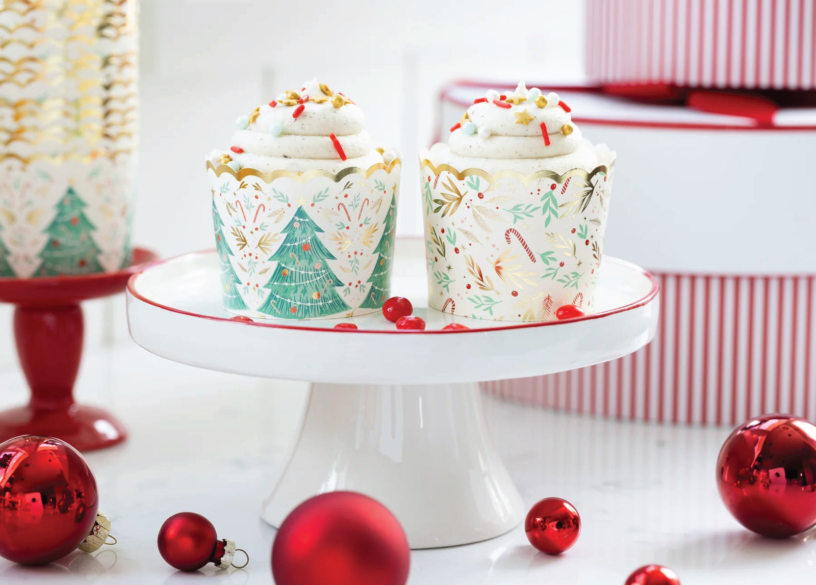 https://thepartydarling.com/cdn/shop/files/christmas-tree-baking-cups_1600x.jpg?v=1701101124