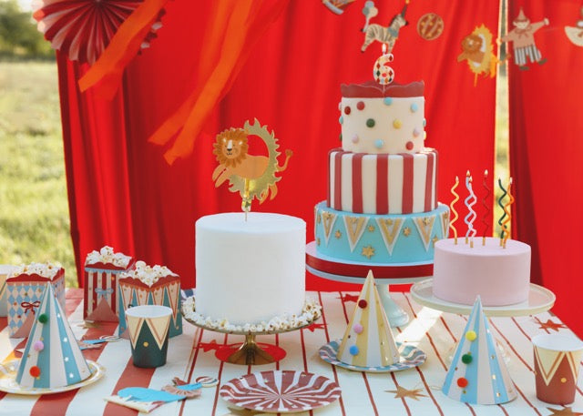 Circus Lion Cake Topper on Cake