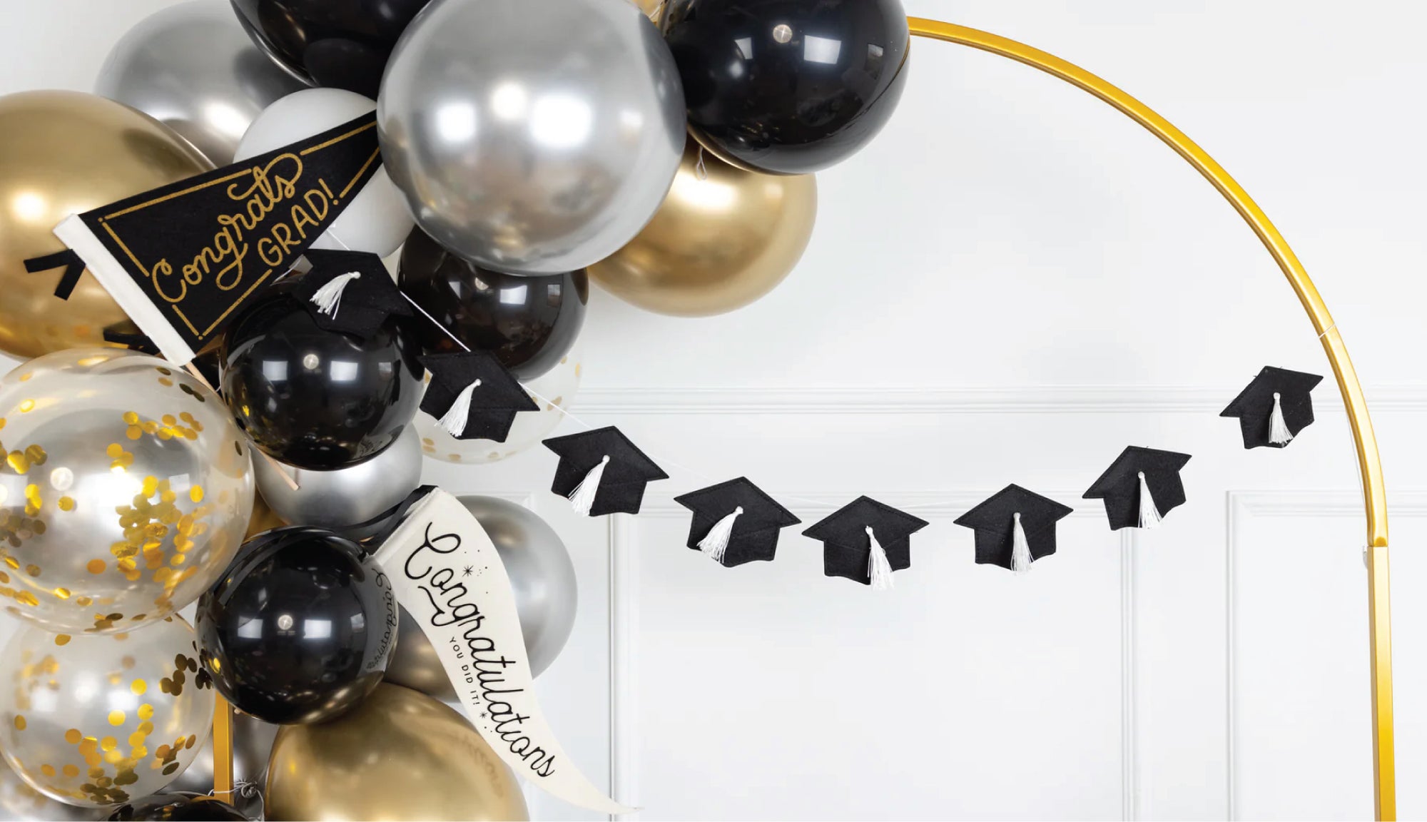 Puffy felt graduation cap banner