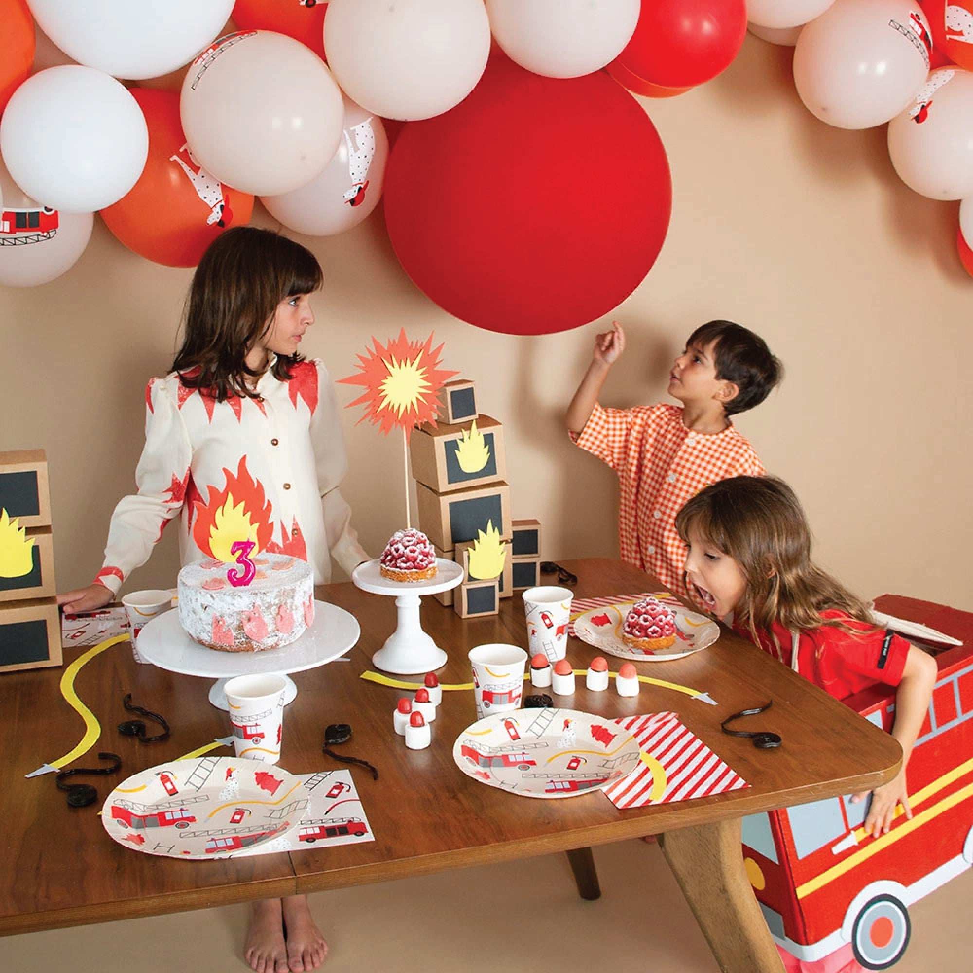 Firefighter Lunch Plates 8ct | The Party Darling