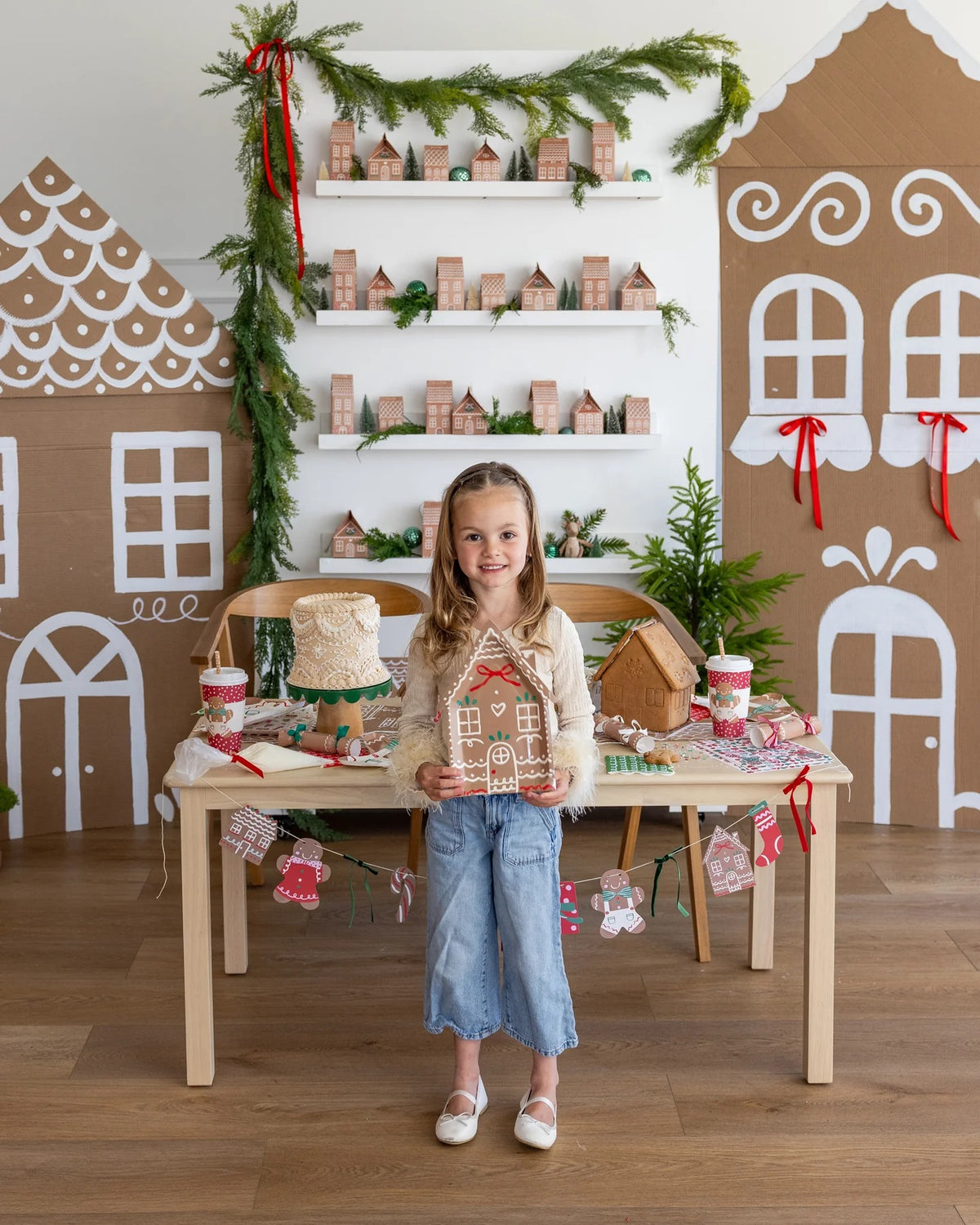 Gingerbread House Christmas Lunch Plates 8ct