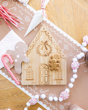 Gingerbread House Serving Decorations