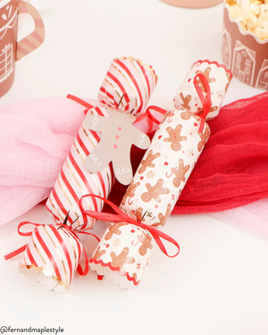 Gingerbread Man Christmas Crackers 12ct | The Party Darling