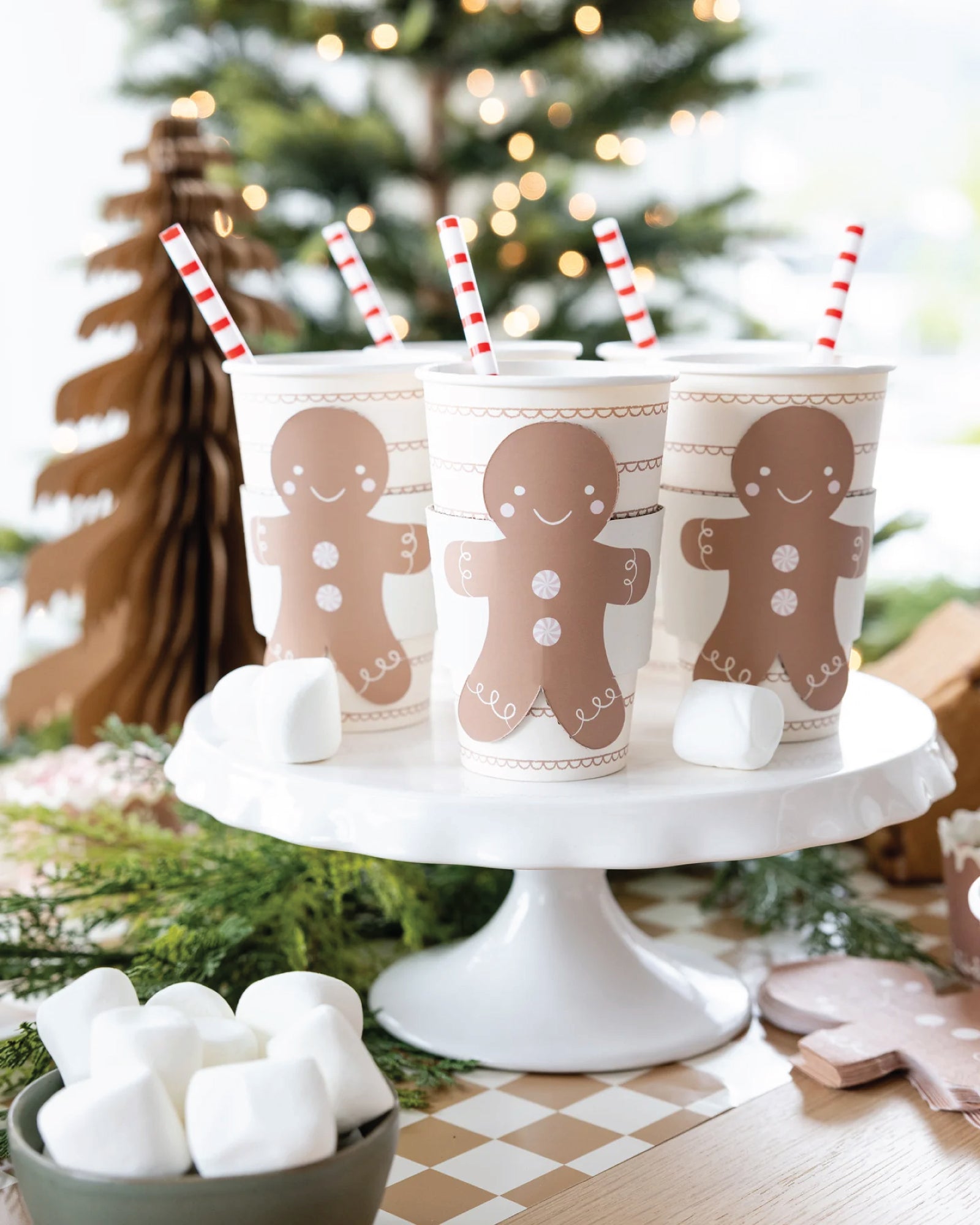 Gingerbread Man Coffee Cups & Lids 8ct | The Party Darling