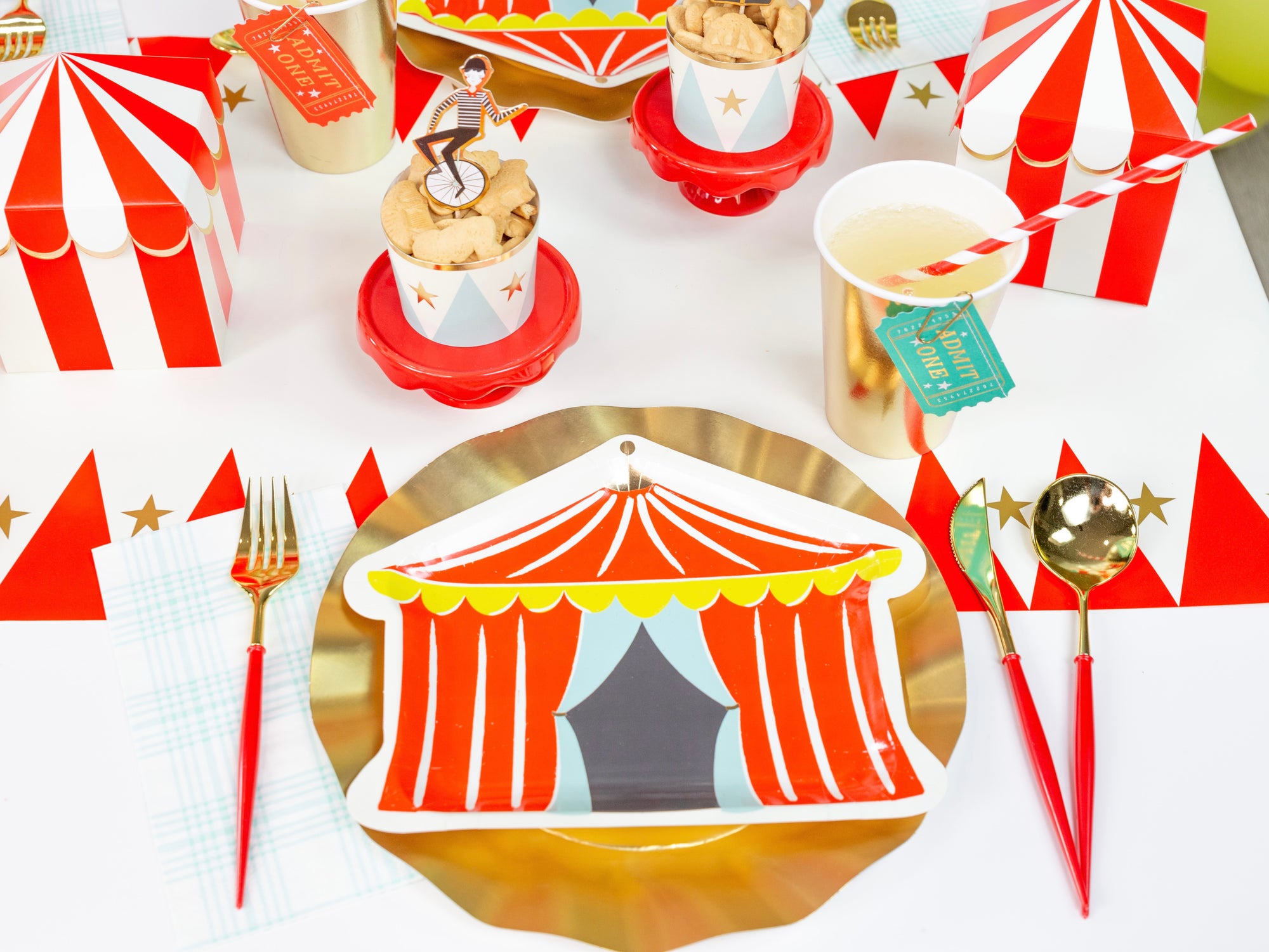Carnival Tent Lunch Plates 8ct | The Party Darling