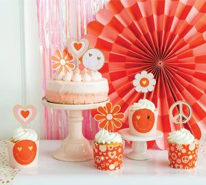 Retro Valentine Baking Cups & Cupcake Toppers | The Party Darling