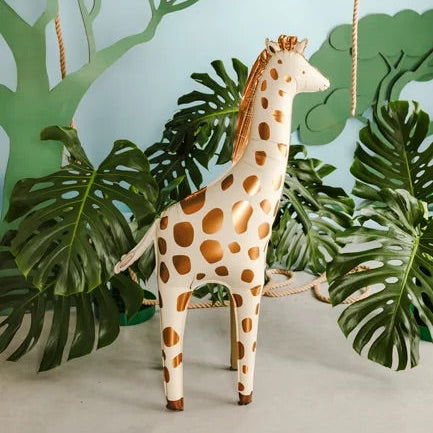 Freestanding safari giraffe balloon decoration