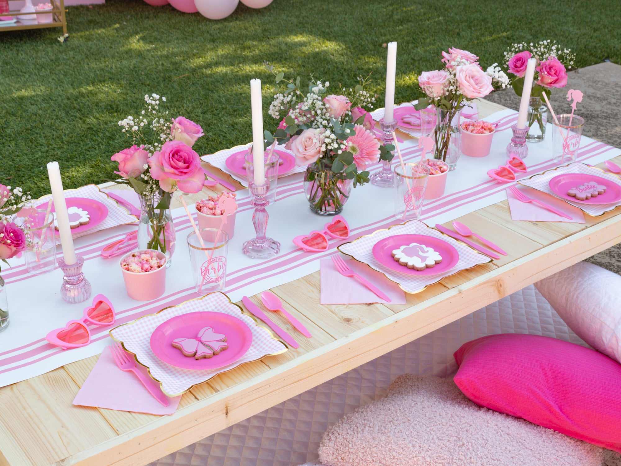 Pink Gingham Scalloped Lunch Plates 8ct | The Party Darling