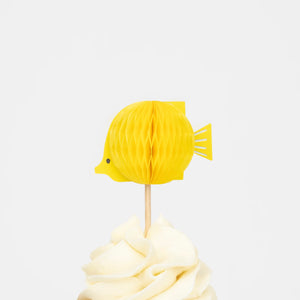 under-the-sea-cupcake-kit-yellow-fish