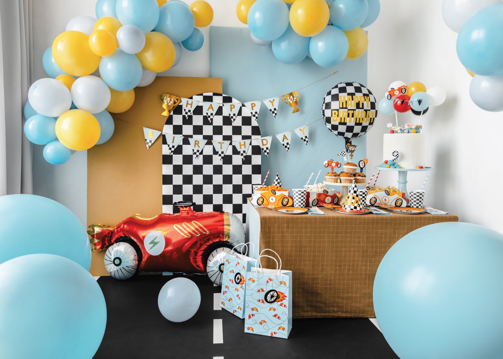 Vintage Race Car Birthday - PartyDeco