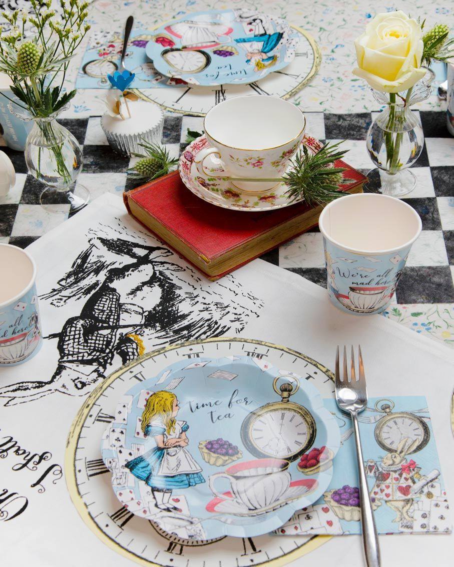Alice in Wonderland party decor food table  Alice in wonderland tea party  birthday, Alice in wonderland tea party, Alice in wonderland party