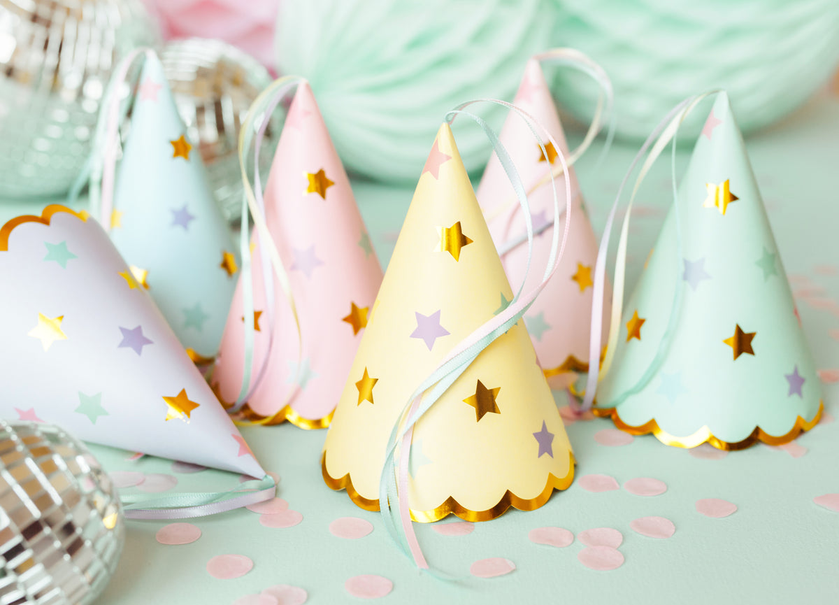 10 Hats Alice in Wonderland Decorations Pastels With 