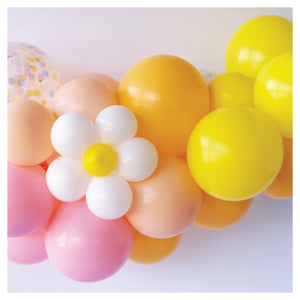 Daisies Balloon Kit Garland
