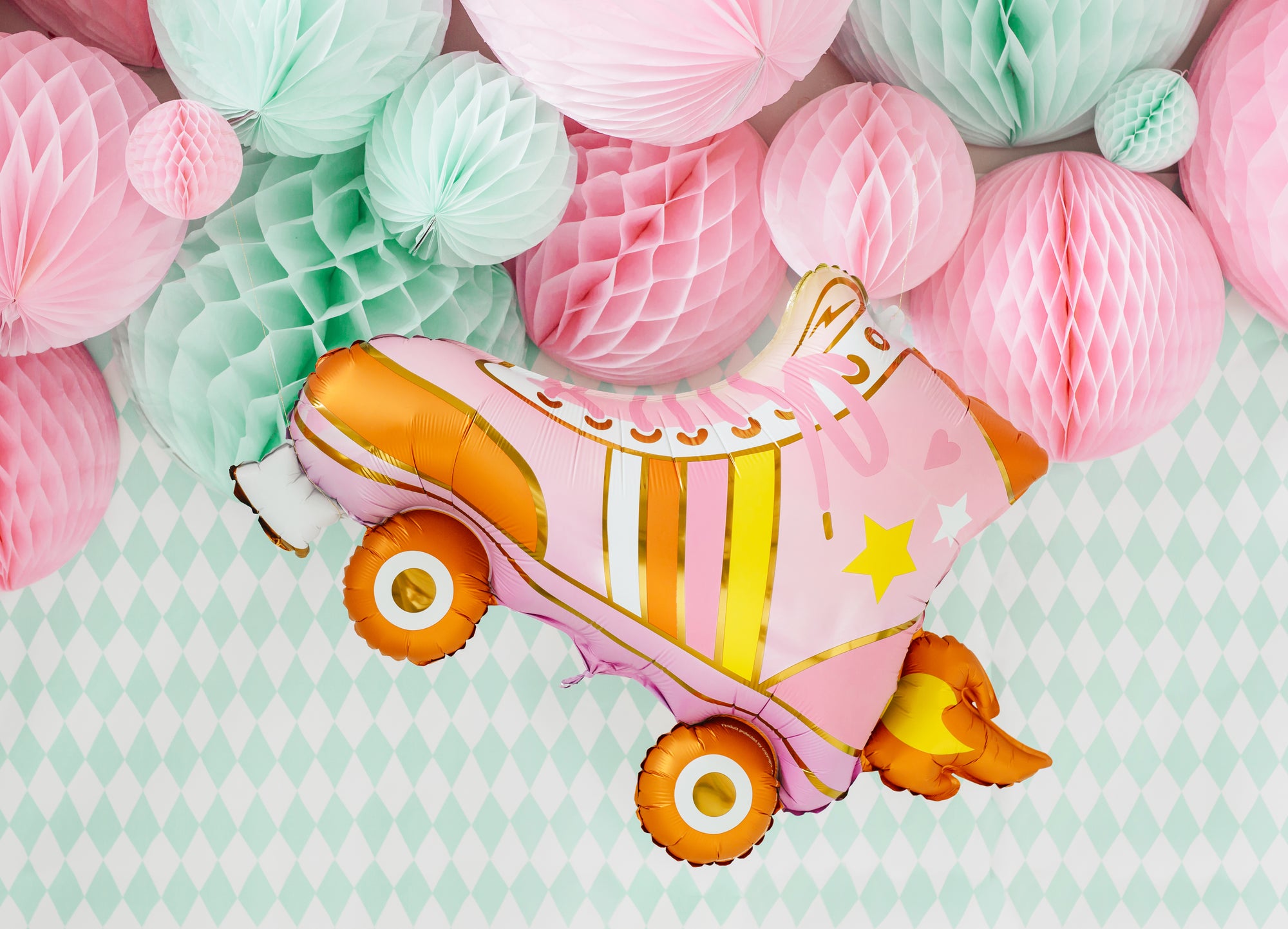 Retro Roller Skate Balloon 29" | The Party Darling