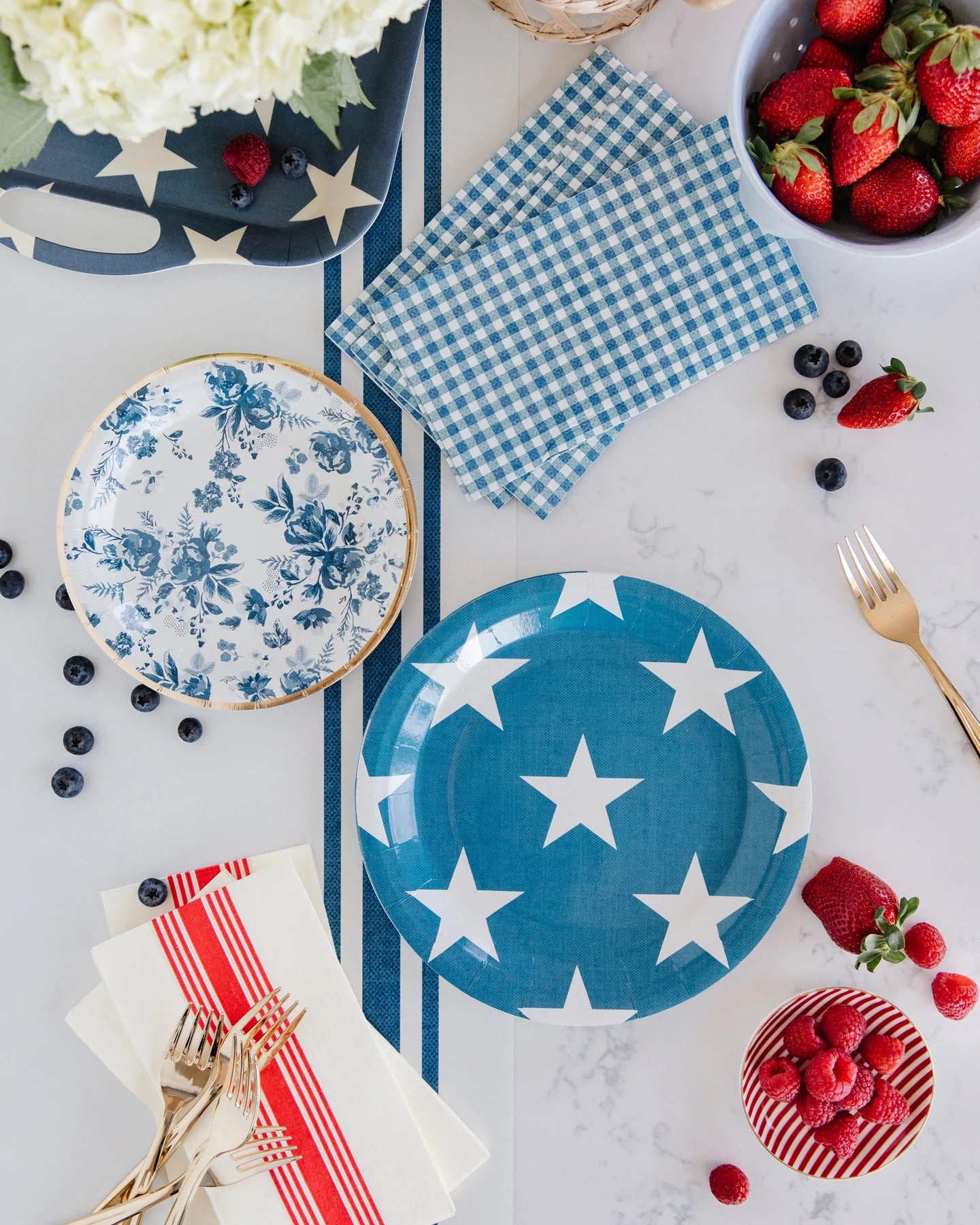 Hamptons Blue & Cream Star Lunch Plates 8ct | The Party Darling