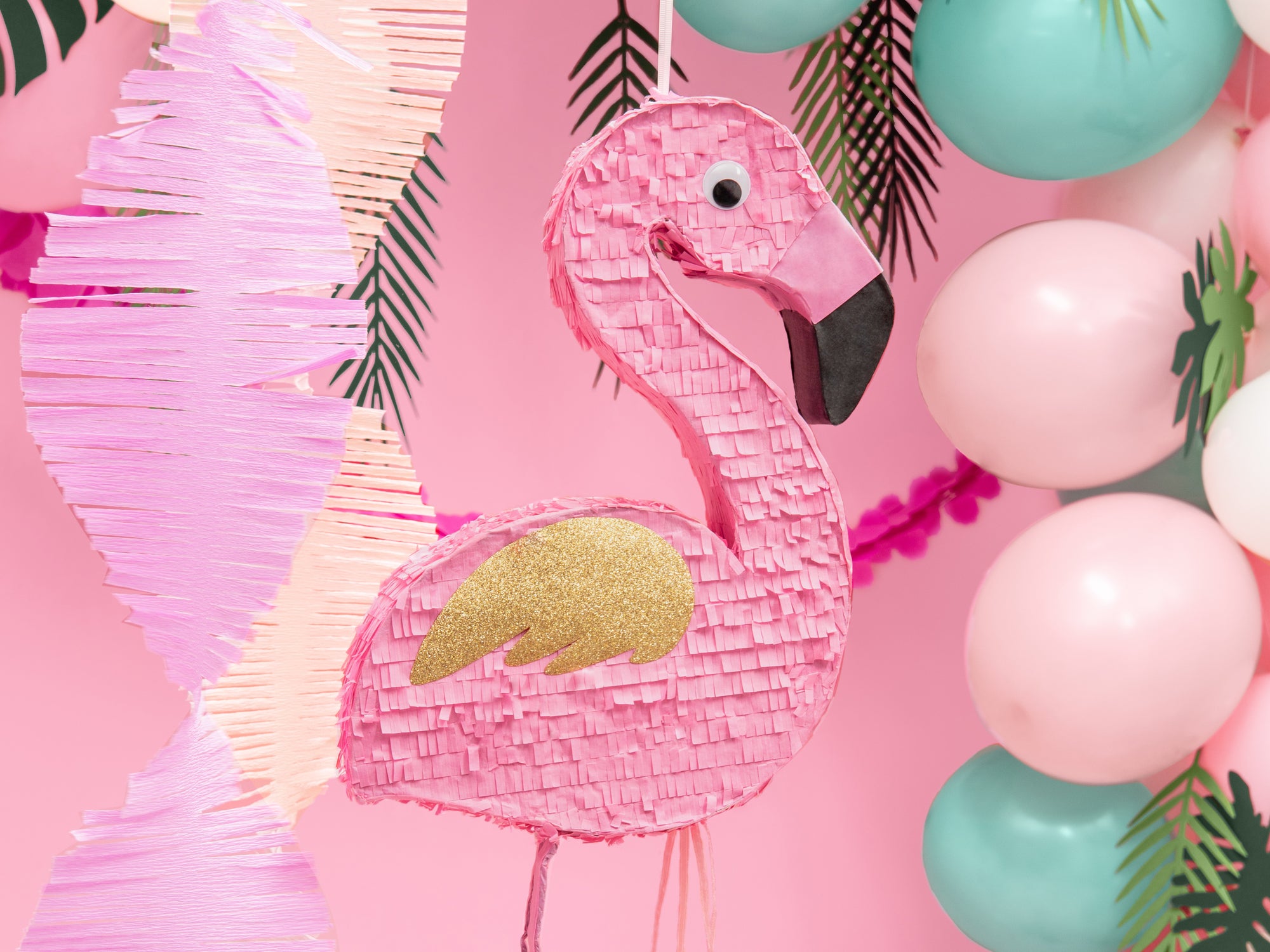 Flamingo Piñata | The Party Darling